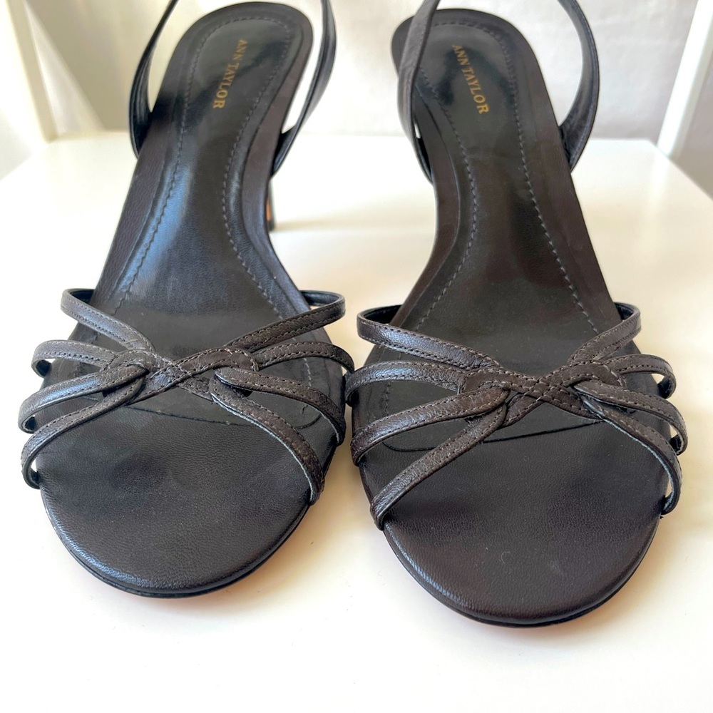 Retro 90's Brown Leather Kitten Heels